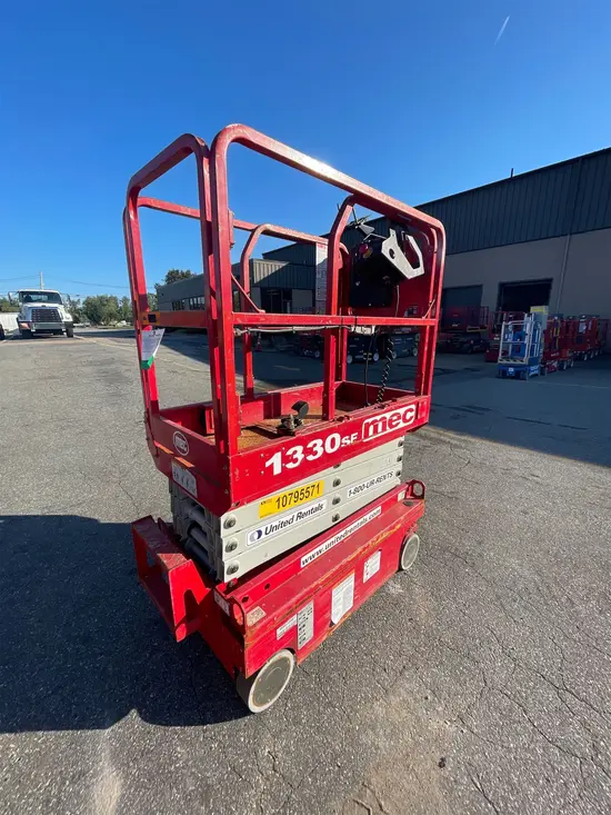 2018 MEC 1330SE Scissor Lift