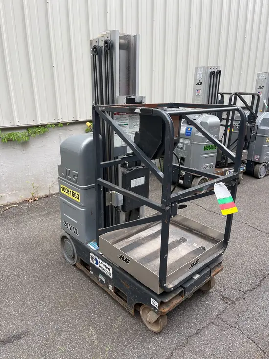 2019 JLG 20MVL Self-Propelled One-Person Lift