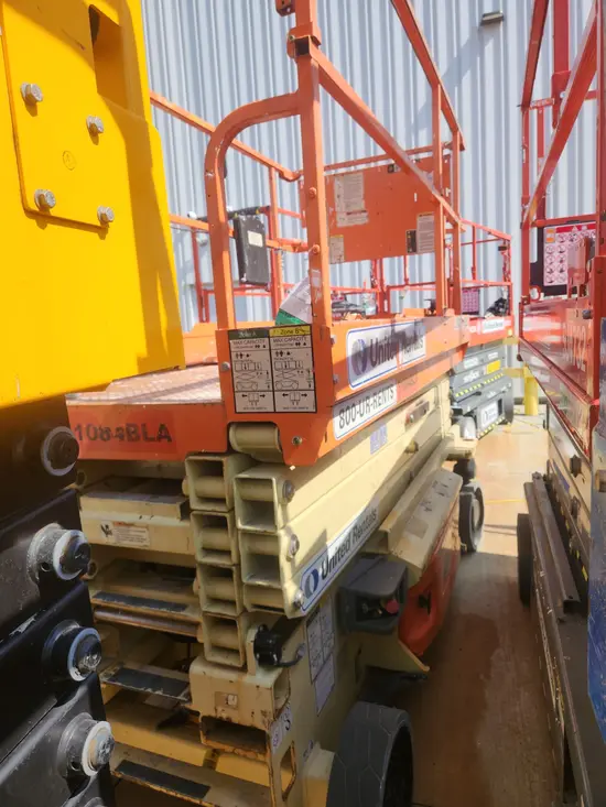 2017 JLG 3246ES Scissor Lift