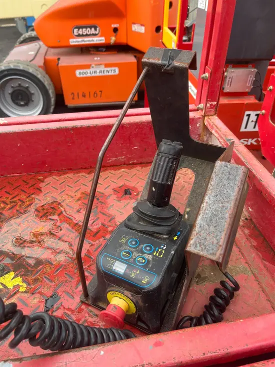 2019 MEC MICRO 19 Scissor Lift