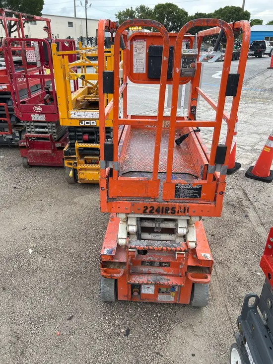 2019 Snorkel S3219E Scissor Lift