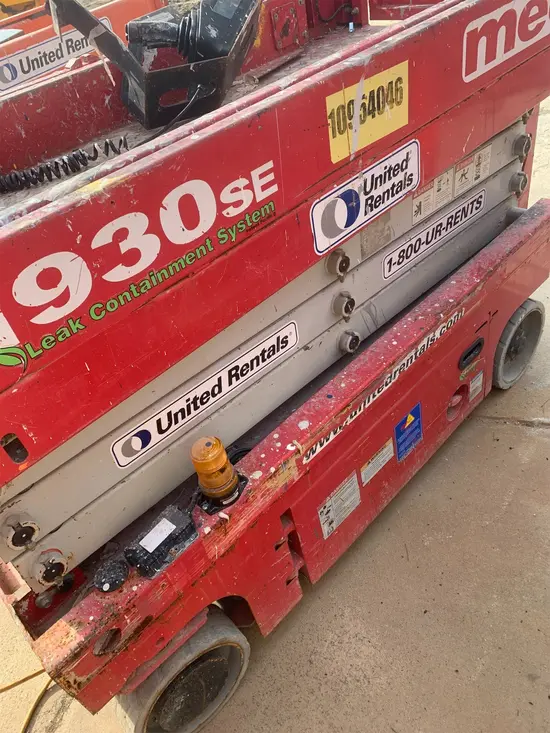 2019 MEC 1930SE Scissor Lift