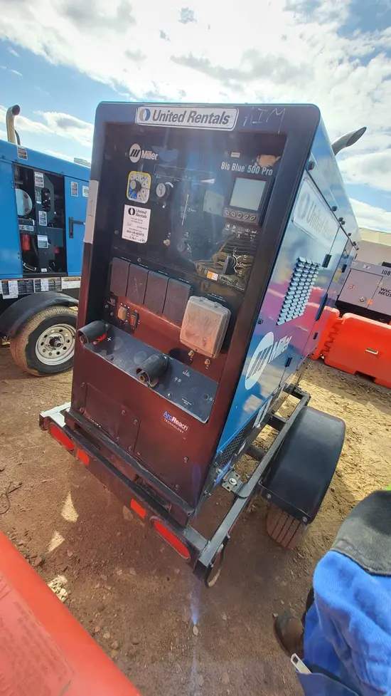 2021 Miller Welders Big Blue 500 Welder