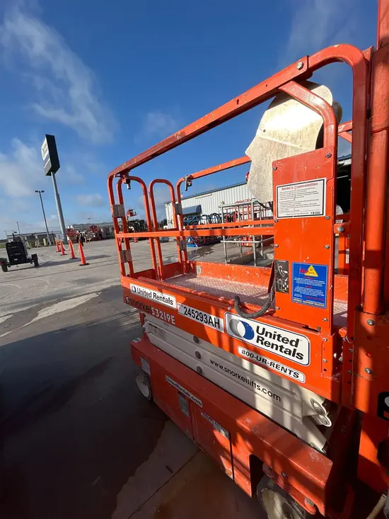 2020 Snorkel S3219E Scissor Lift