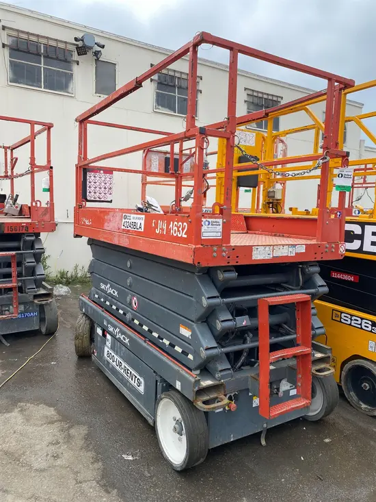 2017 Skyjack SJIII4632 Scissor Lift