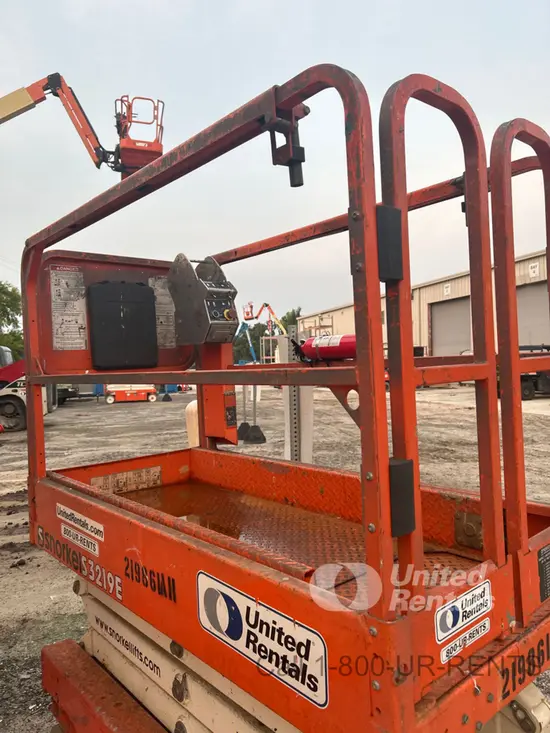 2019 Snorkel S3219E Scissor Lift