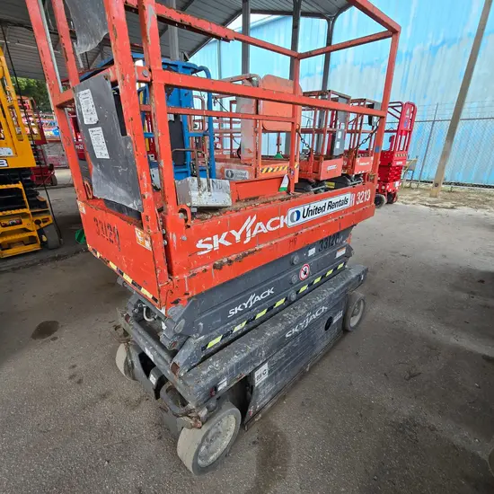 2016 Skyjack SJIII3219 Scissor Lift