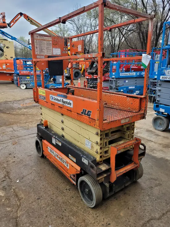 2017 JLG 1932R Scissor Lift