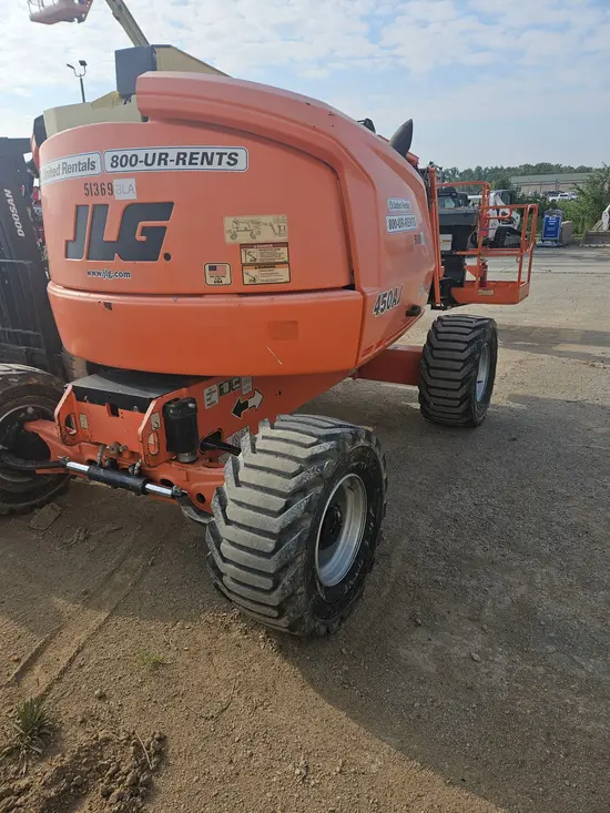 2017 JLG 450AJ Articulating Boom Lift