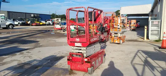 2018 MEC 1330SE Scissor Lift