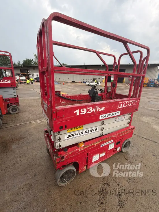 2017 MEC 1930SE Scissor Lift