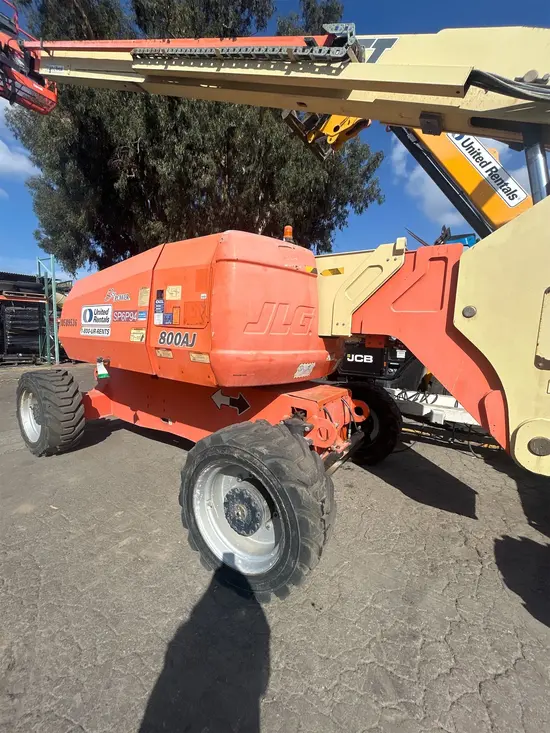2017 JLG 800AJ Articulating Boom Lift