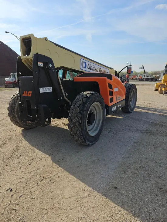 2018 JLG 742 Forklift