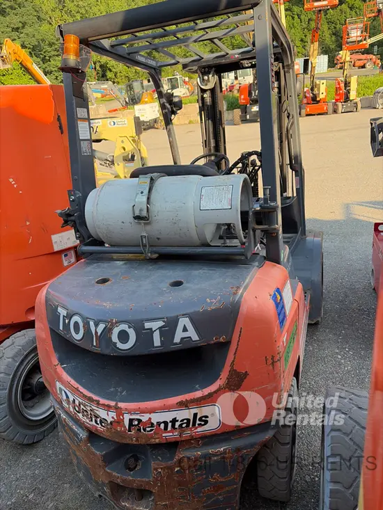 2019 Toyota 8FGU25 Warehouse Forklift