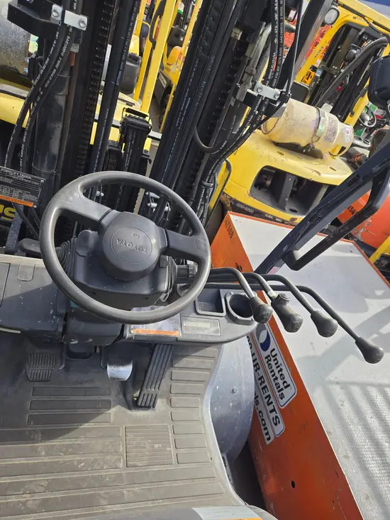 2019 Toyota 8FGU25 Warehouse Forklift