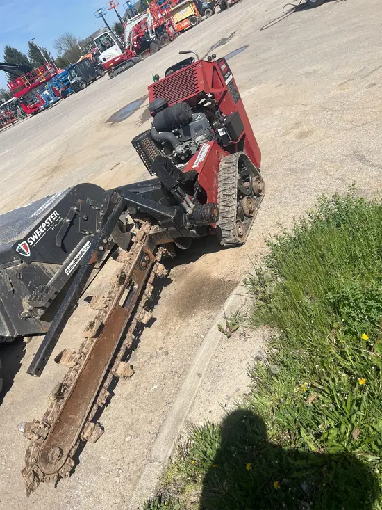 2019 Toro TRX26 Trencher