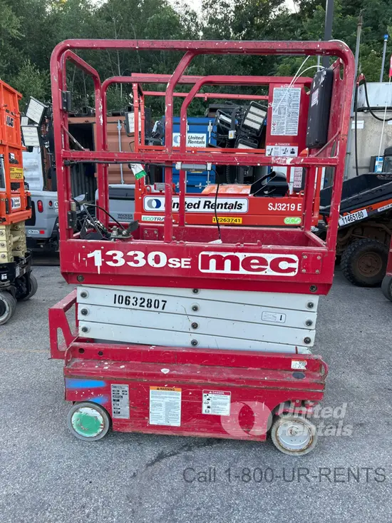 2017 MEC 1330SE Scissor Lift
