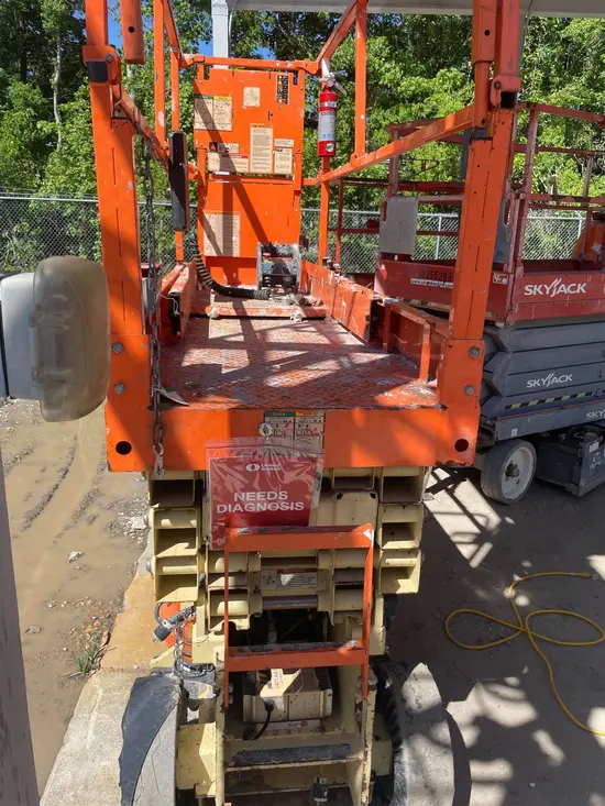 2017 JLG 2632ES Scissor Lift