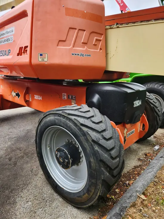 2016 JLG 1250AJP Articulating Boom Lift