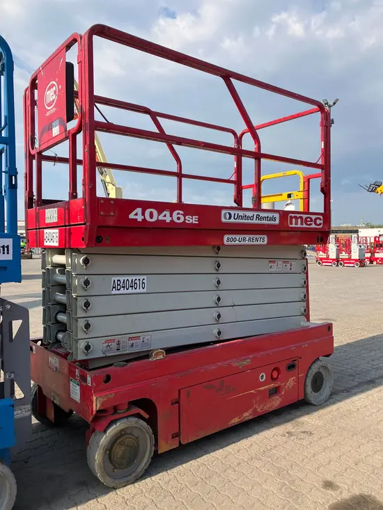 2018 MEC 4046SE Scissor Lift
