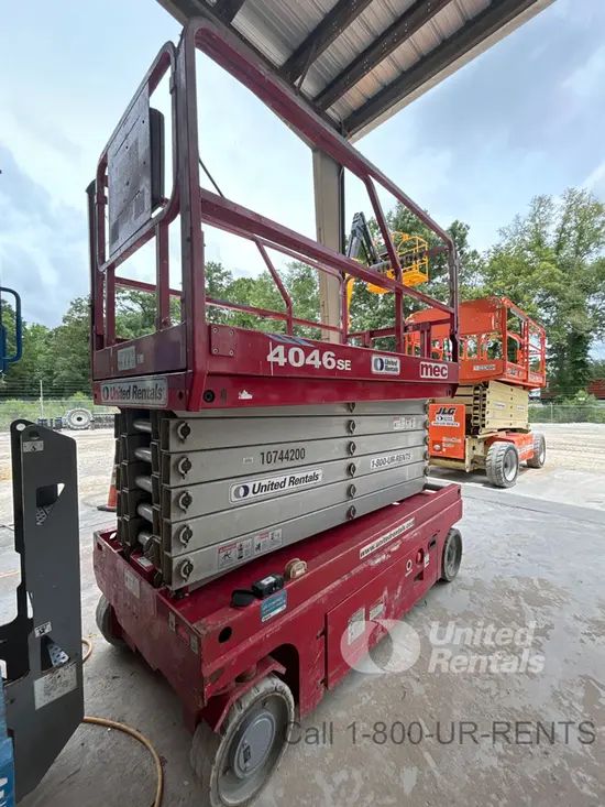 2018 MEC 4046SE Scissor Lift