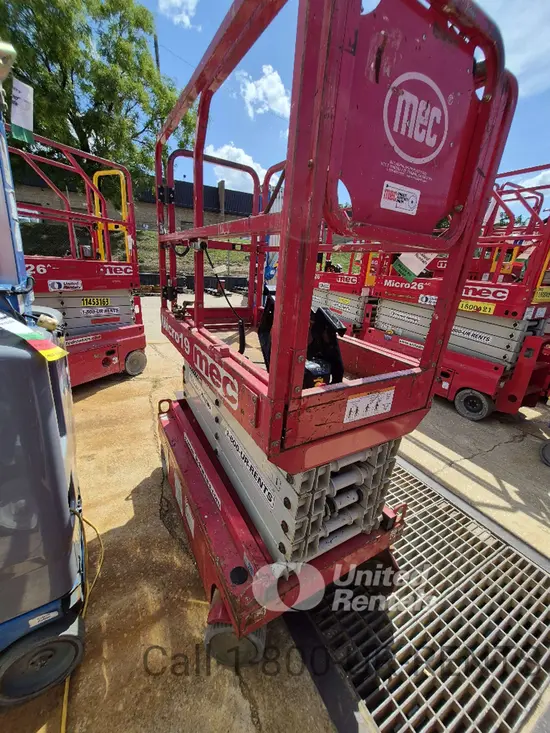 2018 MEC MICRO 19 Scissor Lift