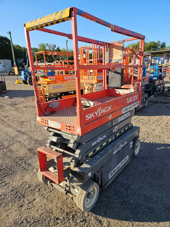 2016 Skyjack SJIII3219 Scissor Lift