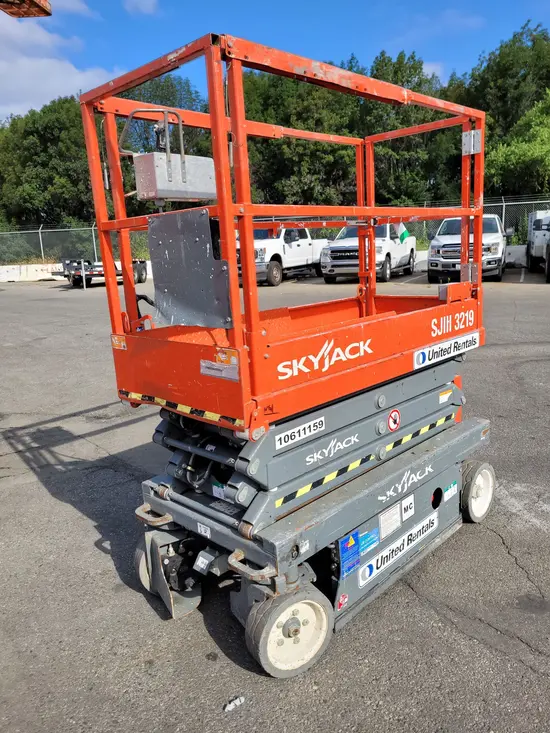 2017 Skyjack SJIII3219 Scissor Lift