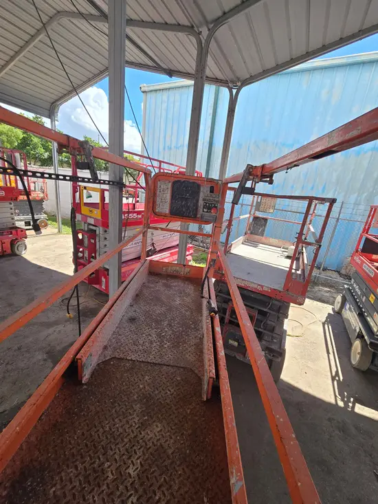 2019 Snorkel S3226E Scissor Lift