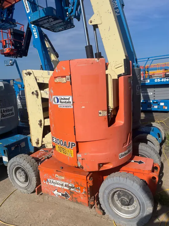 2018 JLG E300AJP Articulating Boom Lift