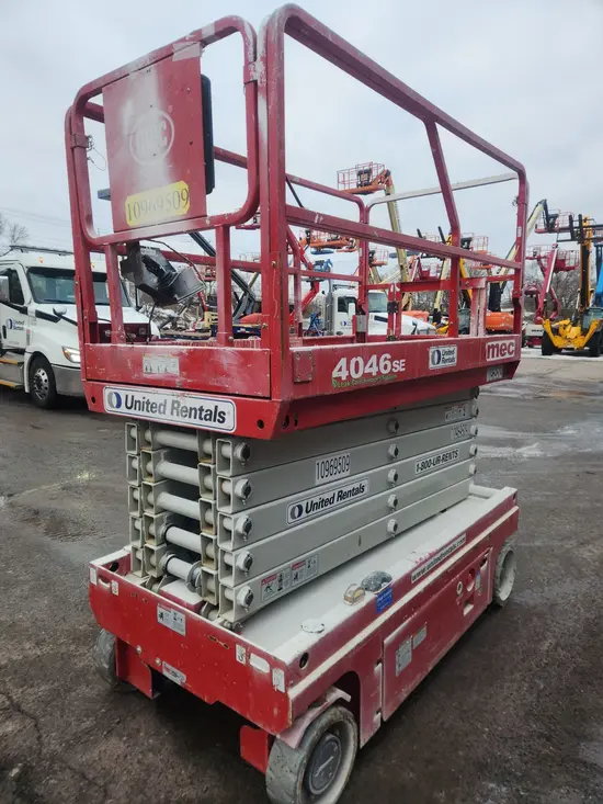 2019 MEC 4046SE Scissor Lift