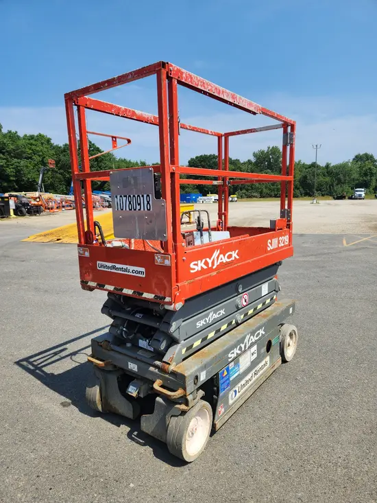 2018 Skyjack SJIII3219 Scissor Lift