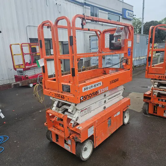 2018 Snorkel S3219E Scissor Lift