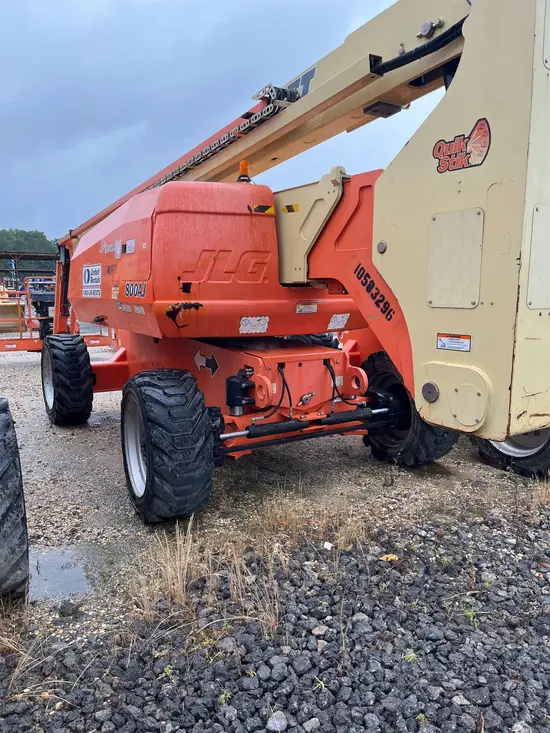 2017 JLG 800AJ Articulating Boom Lift