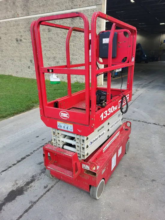 2018 MEC 1330SE Scissor Lift