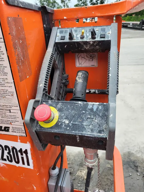 2019 JLG 1230ES Self-Propelled One-Person Lift