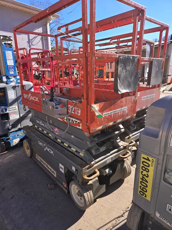 2017 Skyjack SJIII3219 Scissor Lift