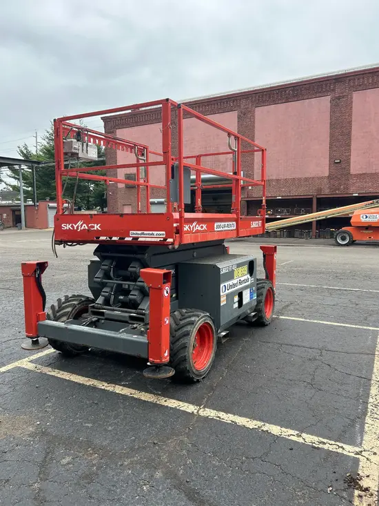 2018 Skyjack SJ6832RT Rough Terrain Scissor Lift
