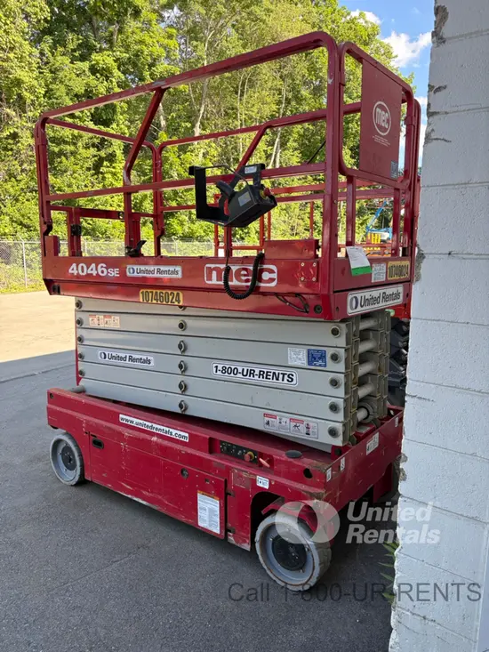 2018 MEC 4046SE Scissor Lift