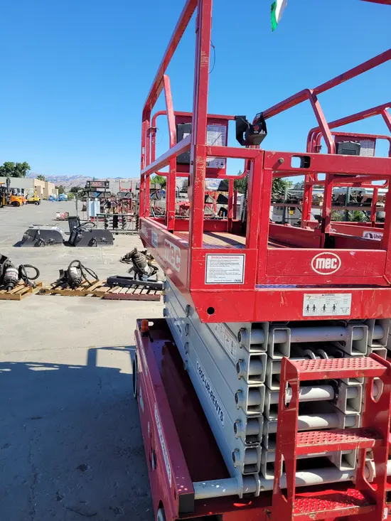 2017 MEC 4046SE Scissor Lift
