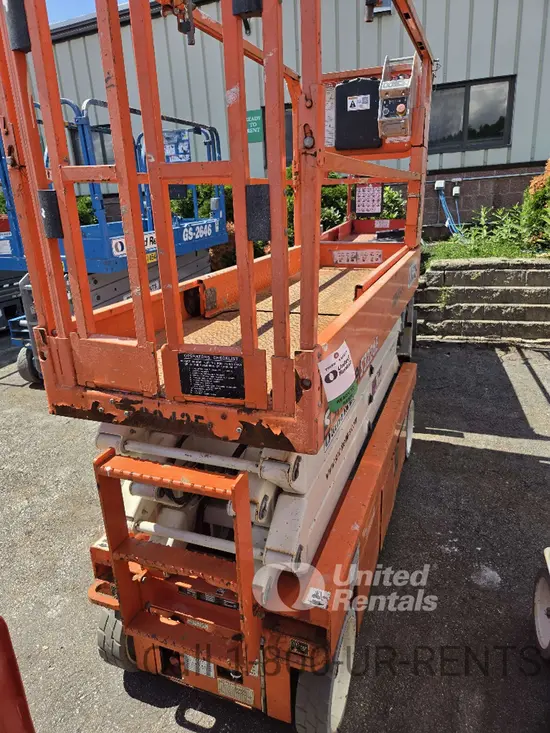 2018 Snorkel S3226E Scissor Lift