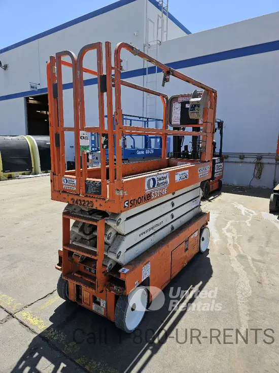 2020 Snorkel S3226E Scissor Lift