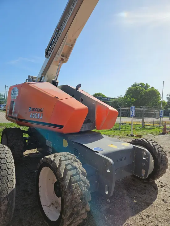 2021 Snorkel 660SJ Boom Lift