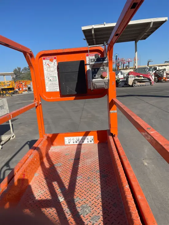 2018 Snorkel S3219E Scissor Lift