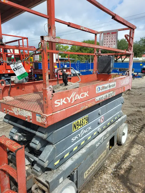 2016 Skyjack SJIII3226 Scissor Lift