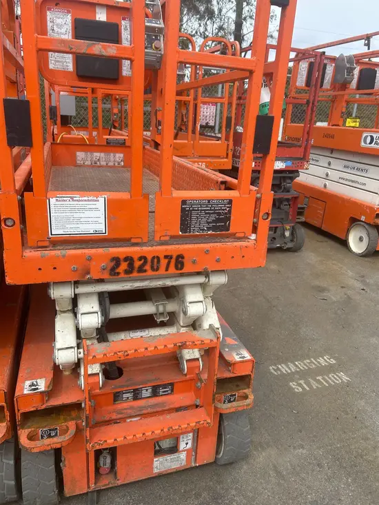 2019 Snorkel S3219E Scissor Lift