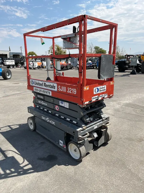 2018 Skyjack SJIII3219 Scissor Lift