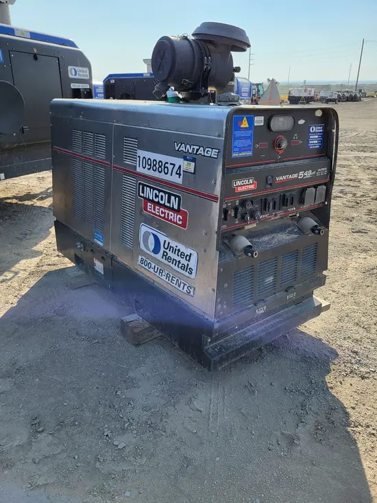 2019 Lincoln Electric VANTAGE 549 Welder