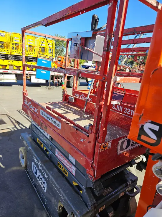 2014 Skyjack SJIII3219 Scissor Lift
