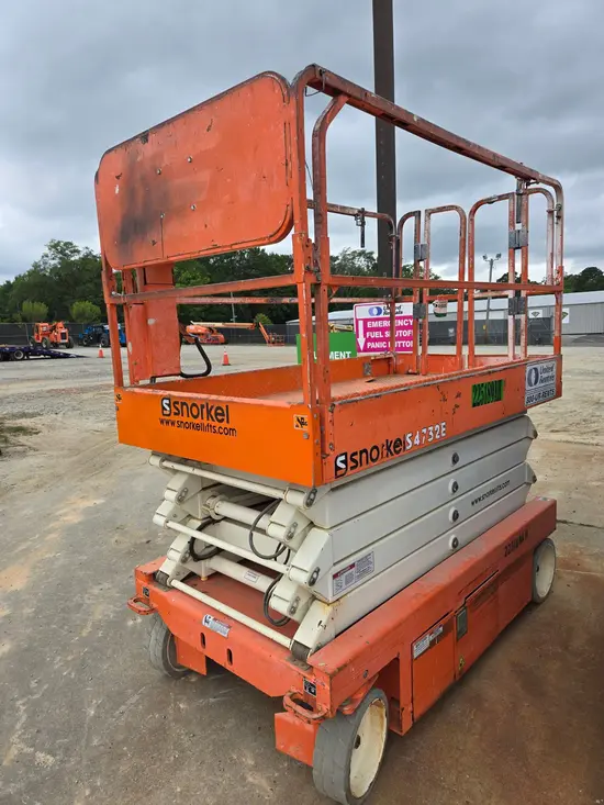 2019 Snorkel S4732E Scissor Lift